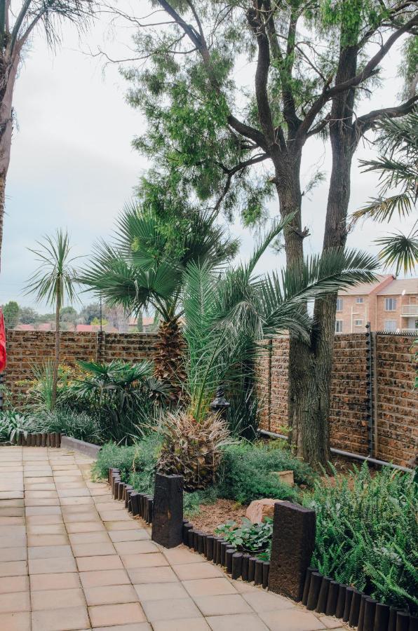 Towers Lodge Boksburg Exterior foto
